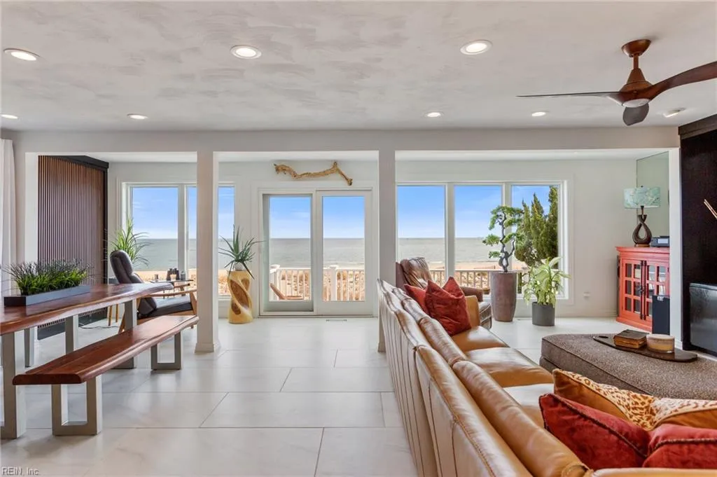 Virginia Beach, Virginia 23455, United States, 3 Bedrooms Bedrooms, ,4 BathroomsBathrooms,Residential,Active,96819