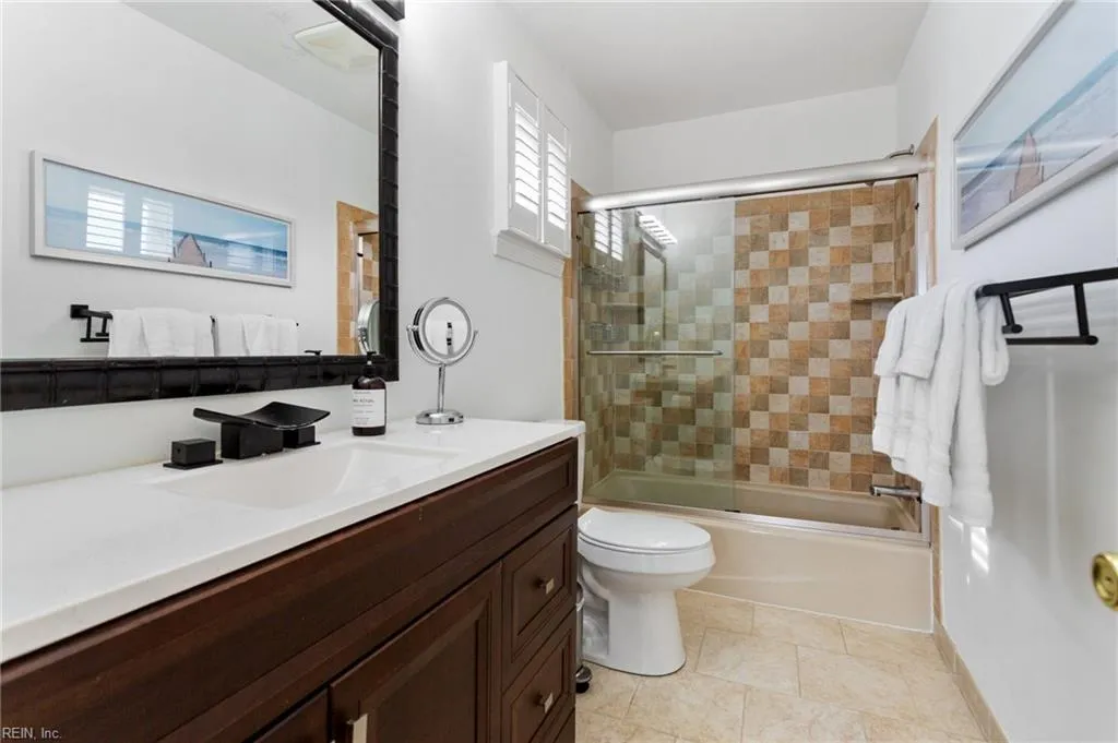 Virginia Beach, Virginia 23455, United States, 3 Bedrooms Bedrooms, ,4 BathroomsBathrooms,Residential,Active,96819