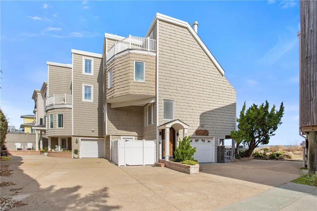 Virginia Beach, Virginia 23455, United States, 3 Bedrooms Bedrooms, ,4 BathroomsBathrooms,Residential,Active,96819