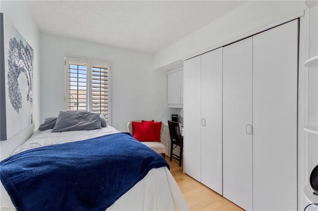 Virginia Beach, Virginia 23455, United States, 3 Bedrooms Bedrooms, ,4 BathroomsBathrooms,Residential,Active,96819