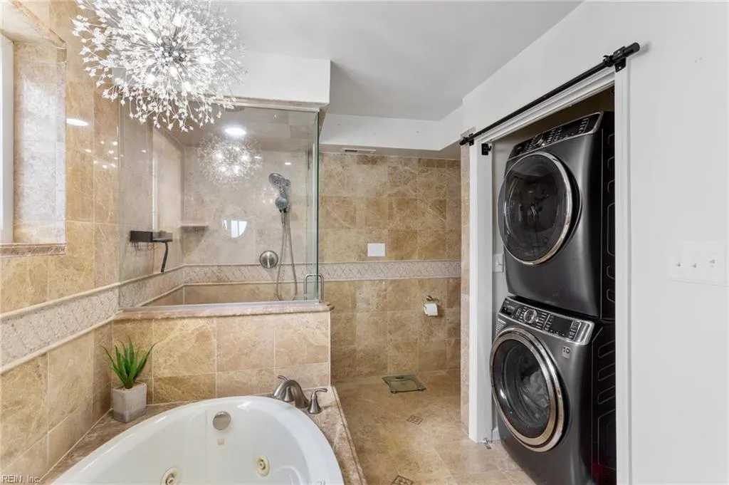 Virginia Beach, Virginia 23455, United States, 3 Bedrooms Bedrooms, ,4 BathroomsBathrooms,Residential,Active,96819