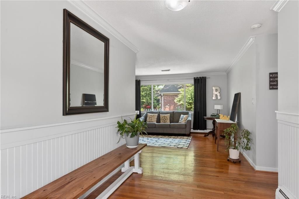 Photo of 773 Summerset Lane, Virginia Beach, VA 23452 (MLS # 10632996)