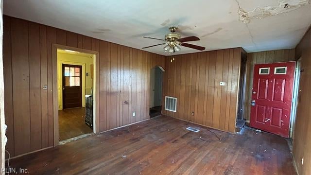 Photo of 9238 Rippard Avenue, Norfolk, VA 23503 (MLS # 10652497)