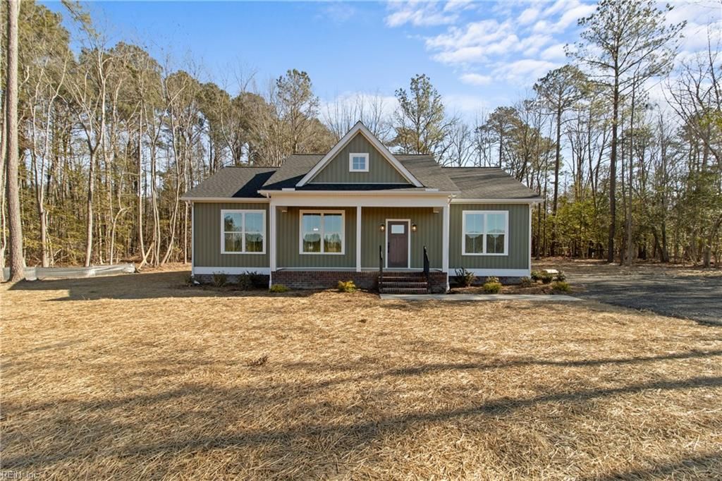 Photo of 10785 Hornets Nest Road, Gloucester, VA 23061 (MLS # 10621364)