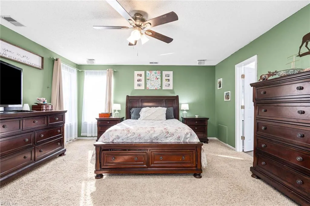 Virginia Beach, Virginia 23456, United States, 4 Bedrooms Bedrooms, ,3 BathroomsBathrooms,Residential,Pending,182377