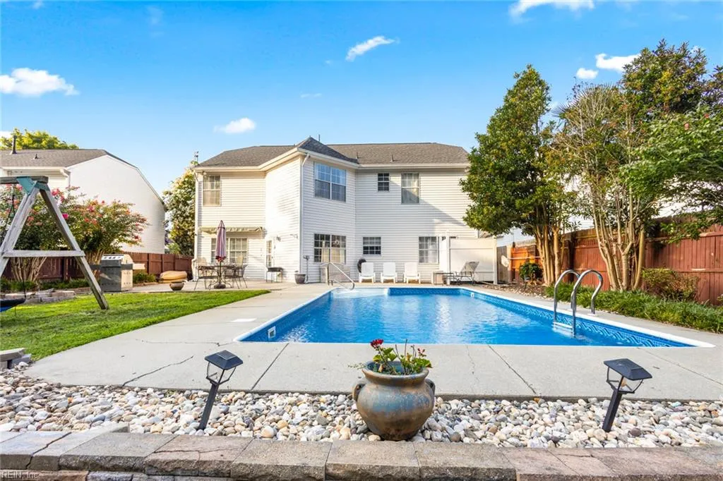 Virginia Beach, Virginia 23456, United States, 4 Bedrooms Bedrooms, ,3 BathroomsBathrooms,Residential,Pending,182377