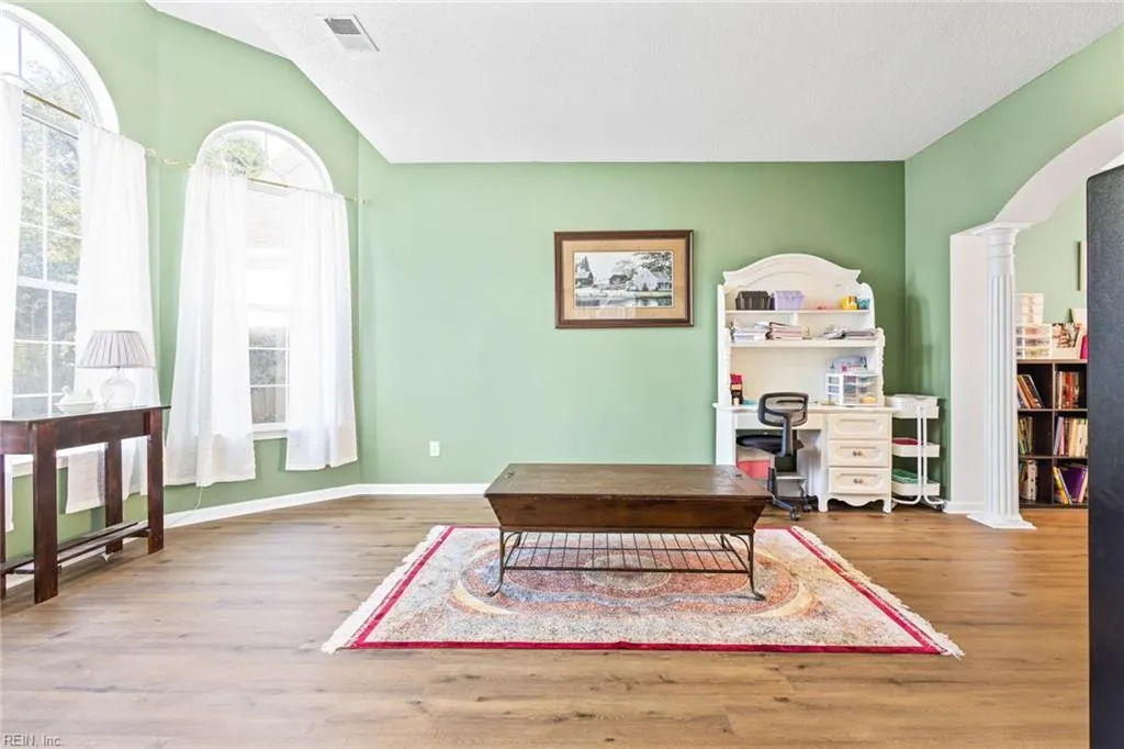 Virginia Beach, Virginia 23456, United States, 4 Bedrooms Bedrooms, ,3 BathroomsBathrooms,Residential,Pending,182377