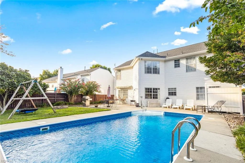 Virginia Beach, Virginia 23456, United States, 4 Bedrooms Bedrooms, ,3 BathroomsBathrooms,Residential,Pending,182377