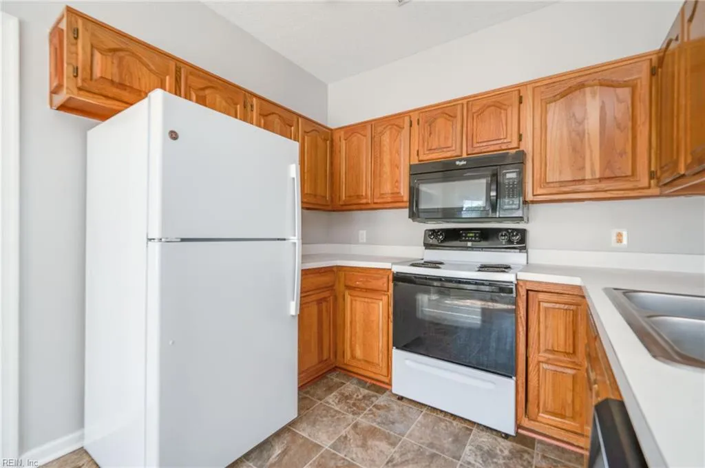 Newport News, Virginia 23602, United States, 3 Bedrooms Bedrooms, ,3 BathroomsBathrooms,Residential,Active,94394