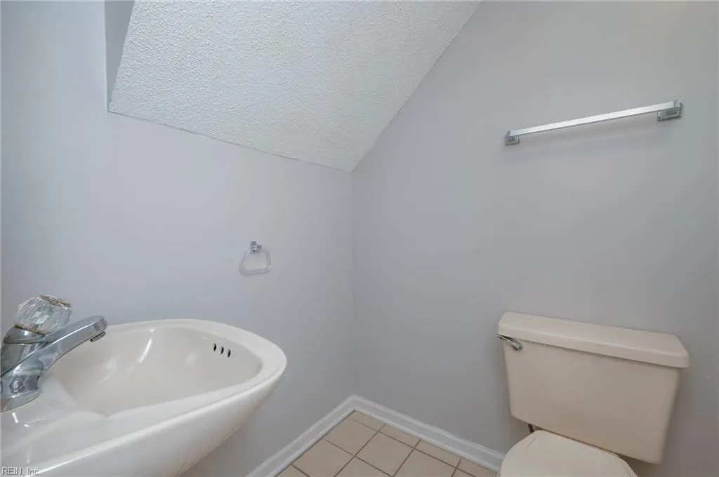 Newport News, Virginia 23602, United States, 3 Bedrooms Bedrooms, ,3 BathroomsBathrooms,Residential,Active,94394