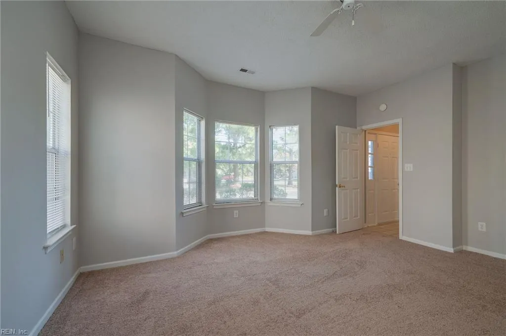 Newport News, Virginia 23602, United States, 3 Bedrooms Bedrooms, ,3 BathroomsBathrooms,Residential,Active,94394