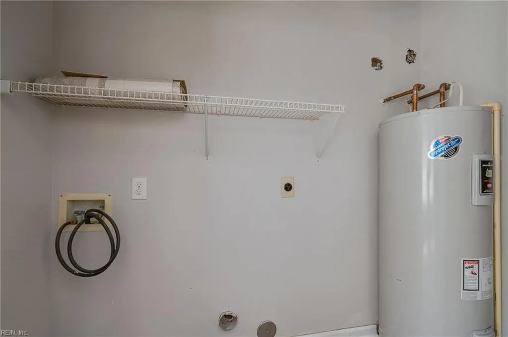 Newport News, Virginia 23602, United States, 3 Bedrooms Bedrooms, ,3 BathroomsBathrooms,Residential,Active,94394