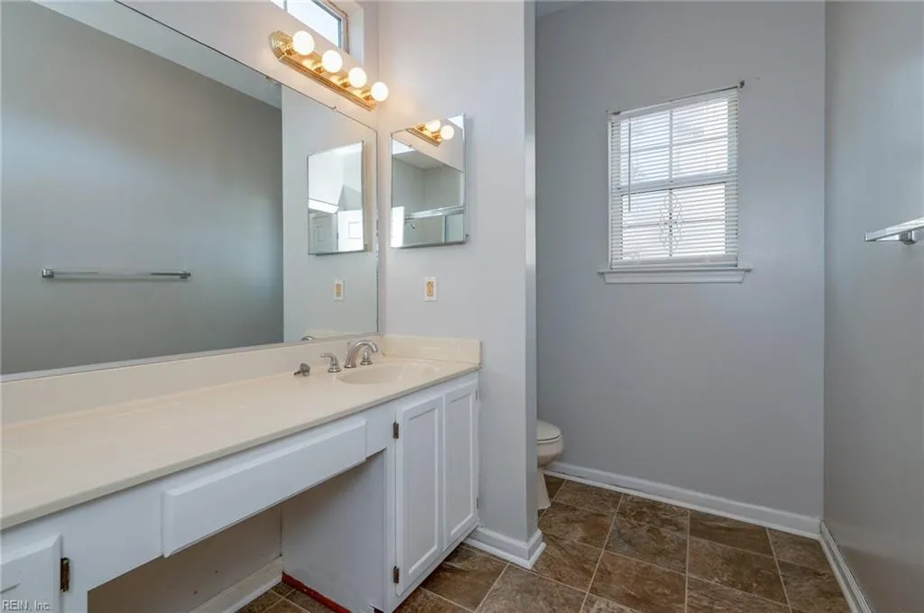 Newport News, Virginia 23602, United States, 3 Bedrooms Bedrooms, ,3 BathroomsBathrooms,Residential,Active,94394