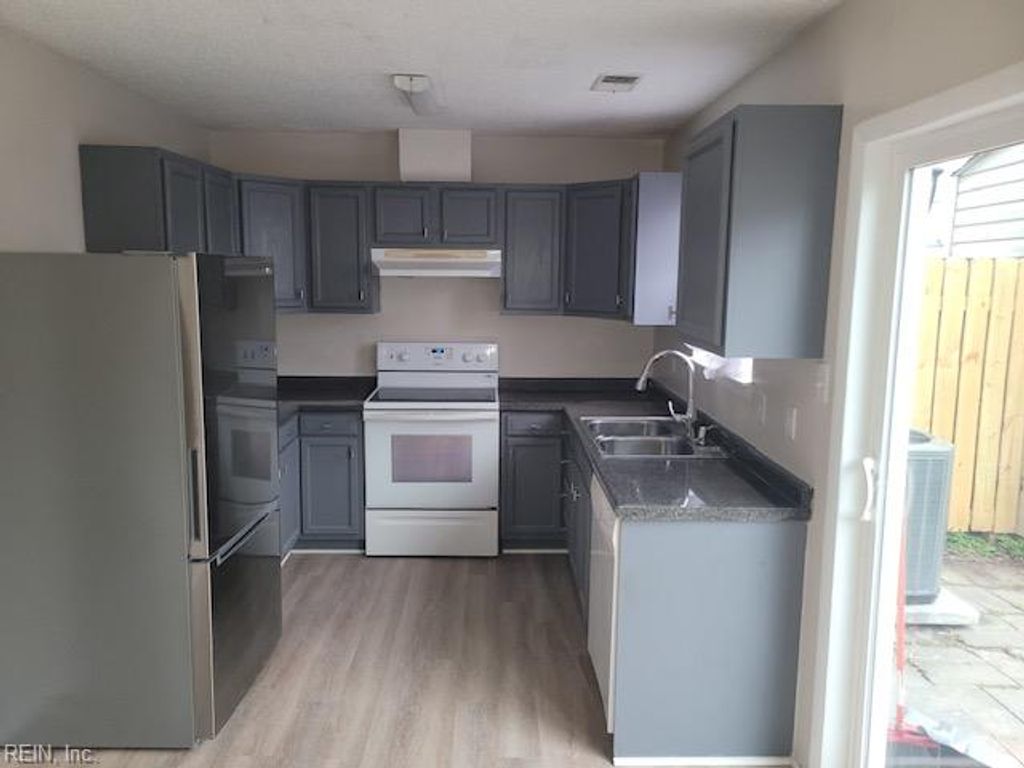 Photo of 3713 Sylvan Lane, Virginia Beach, VA 23453 (MLS # 10615059)