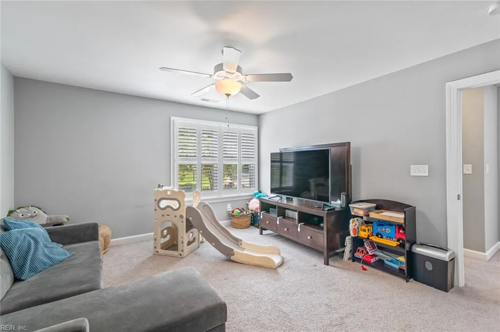 Williamsburg, Virginia 23188, United States, 5 Bedrooms Bedrooms, ,3 BathroomsBathrooms,Residential,Active,148071