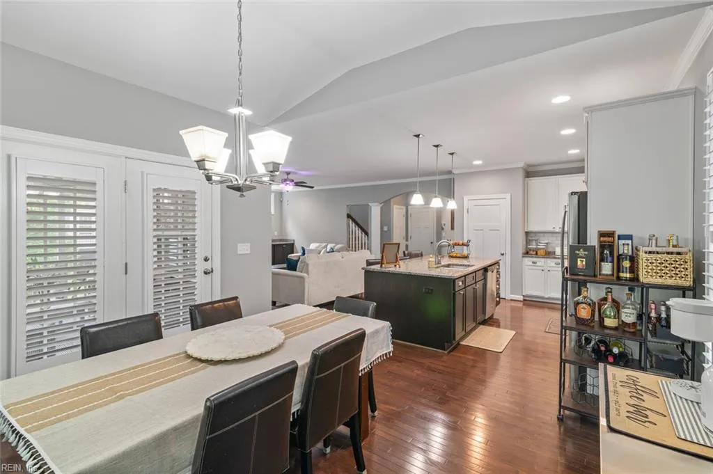 Williamsburg, Virginia 23188, United States, 5 Bedrooms Bedrooms, ,3 BathroomsBathrooms,Residential,Active,148071