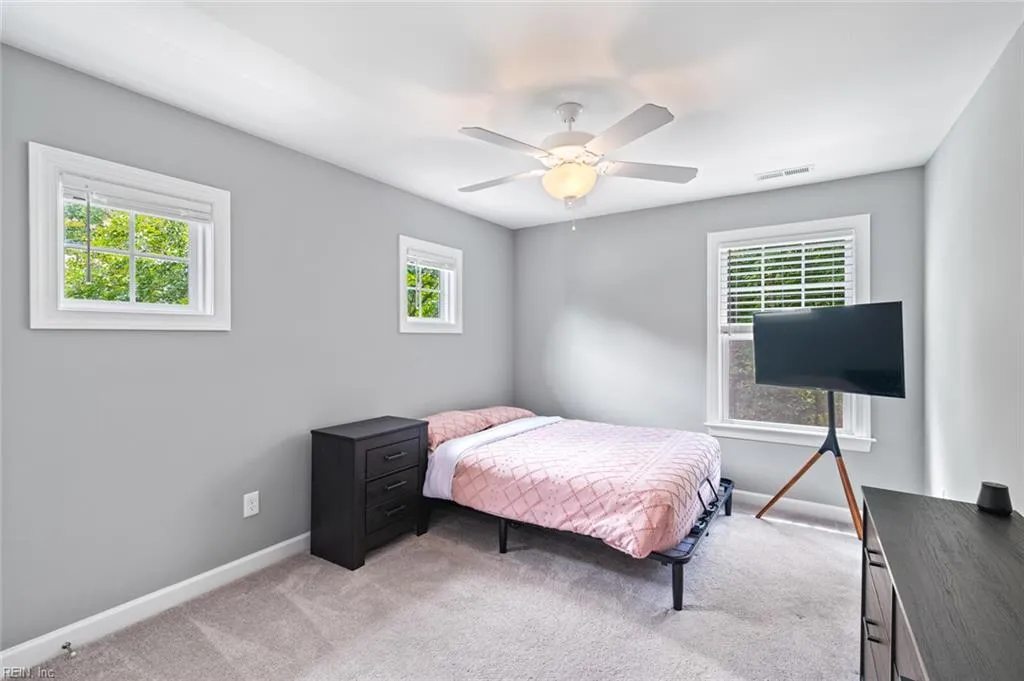 Williamsburg, Virginia 23188, United States, 5 Bedrooms Bedrooms, ,3 BathroomsBathrooms,Residential,Active,148071