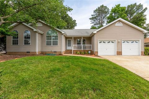 Photo of 139 Clifton Court, Newport News, VA 23608 (MLS # 10607354)