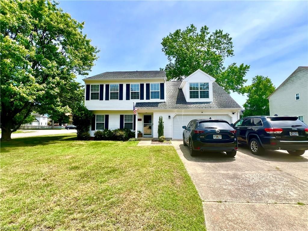 Photo of 2100 Tennyson Court, Virginia Beach, VA 23454 (MLS # 10637072)