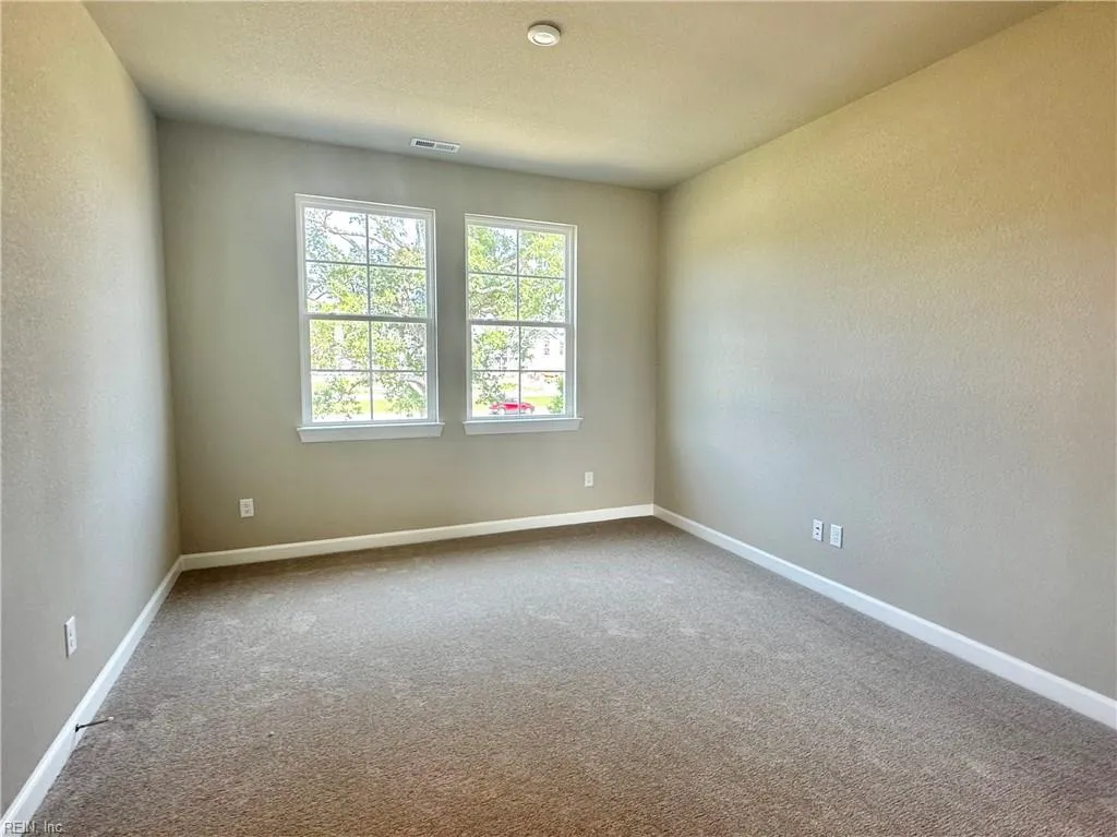 Suffolk, Virginia 23434, United States, 4 Bedrooms Bedrooms, ,3 BathroomsBathrooms,Residential,Active,102381