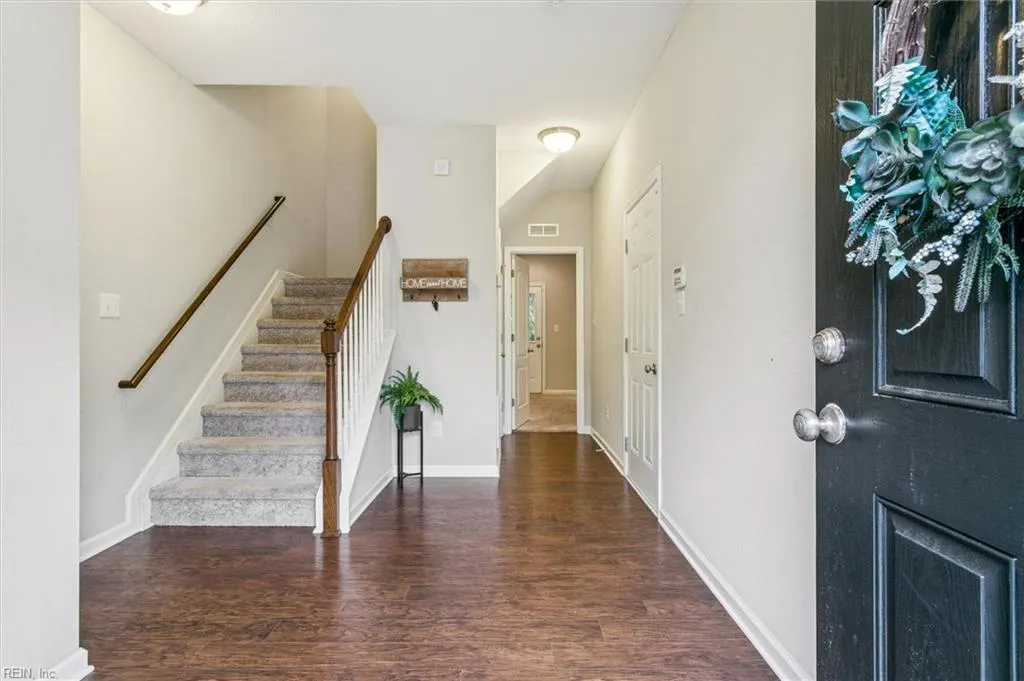 Williamsburg, Virginia 23188, United States, 4 Bedrooms Bedrooms, ,4 BathroomsBathrooms,Residential,Active,213936