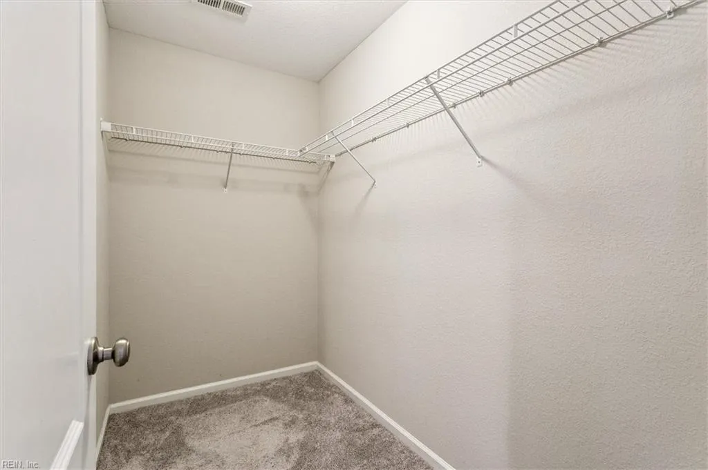 Williamsburg, Virginia 23188, United States, 4 Bedrooms Bedrooms, ,4 BathroomsBathrooms,Residential,Active,213936