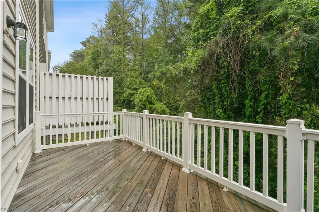 Williamsburg, Virginia 23188, United States, 4 Bedrooms Bedrooms, ,4 BathroomsBathrooms,Residential,Active,213936