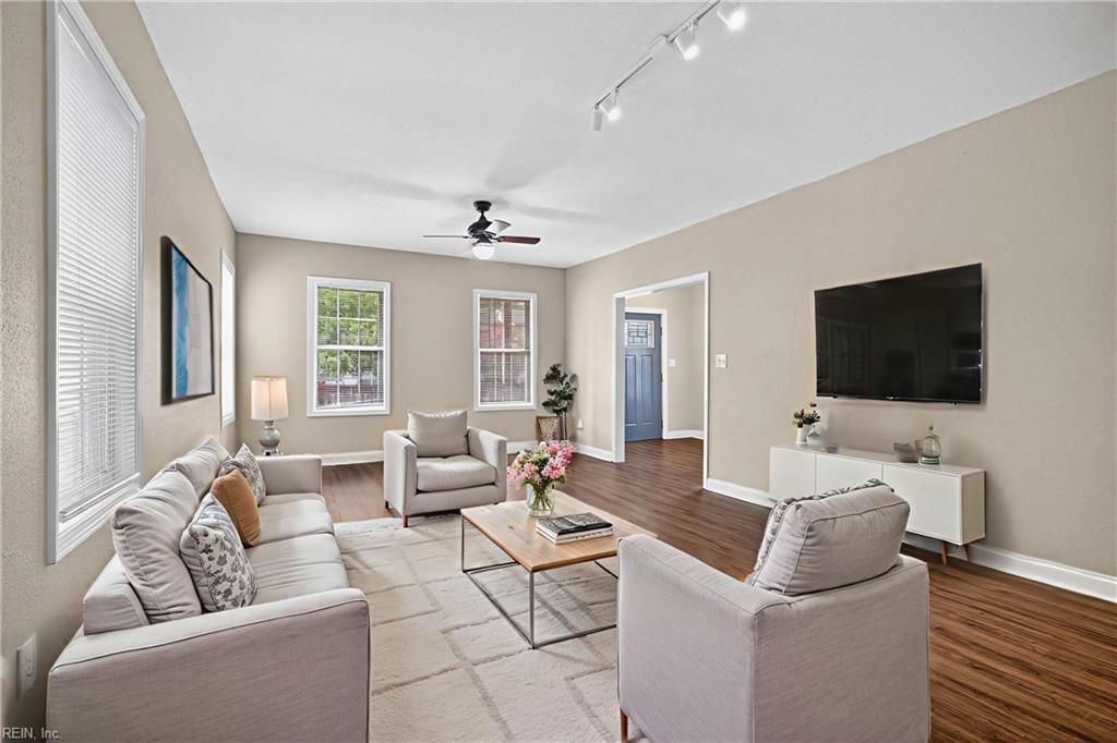 Photo of 1430 W 38th Street, Norfolk, VA 23508 (MLS # 10599754)