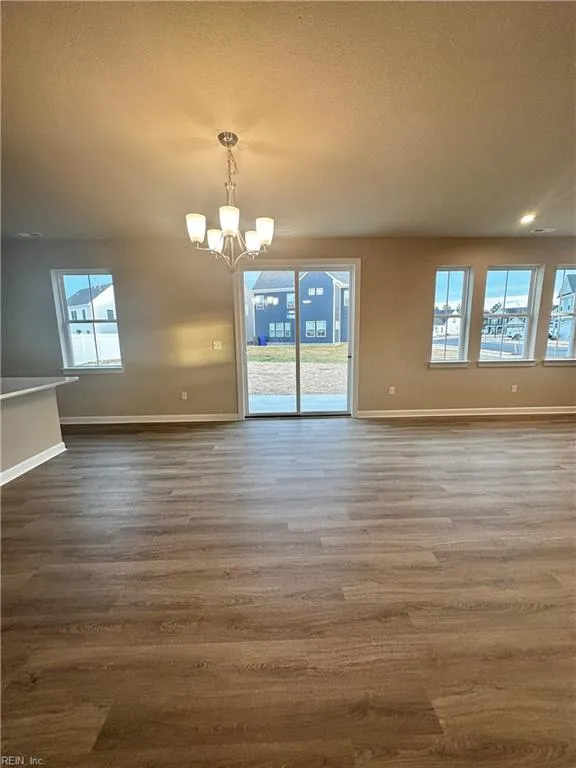 Suffolk, Virginia 23434, United States, 5 Bedrooms Bedrooms, ,4 BathroomsBathrooms,Residential,Active,256961