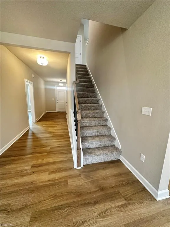 Suffolk, Virginia 23434, United States, 5 Bedrooms Bedrooms, ,4 BathroomsBathrooms,Residential,Active,256961