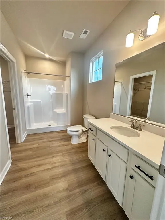 Suffolk, Virginia 23434, United States, 5 Bedrooms Bedrooms, ,4 BathroomsBathrooms,Residential,Active,256961