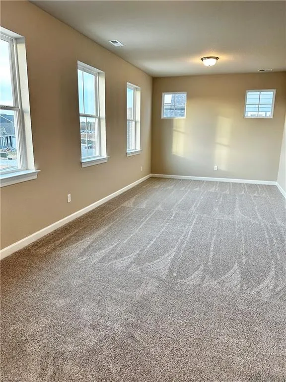 Suffolk, Virginia 23434, United States, 5 Bedrooms Bedrooms, ,4 BathroomsBathrooms,Residential,Active,256961