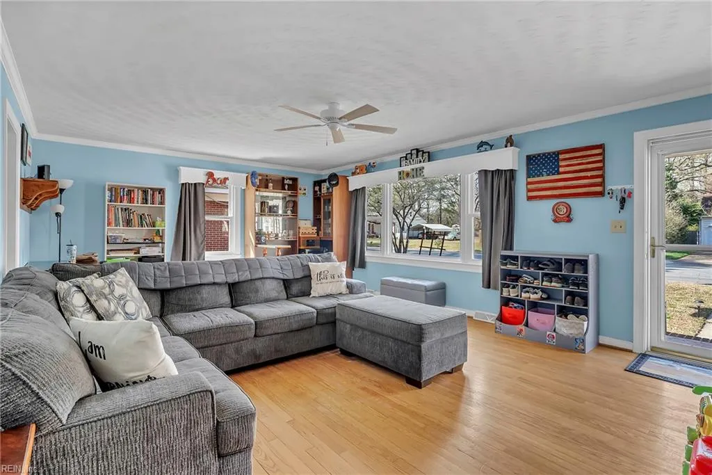 Suffolk, Virginia 23434, United States, 3 Bedrooms Bedrooms, ,2 BathroomsBathrooms,Residential,Pending,98778