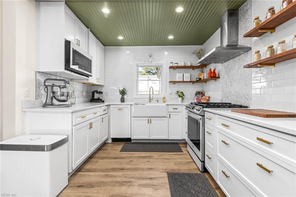 Photo of 3028 Coach House Lane, Virginia Beach, VA 23452 (MLS # 10614264)