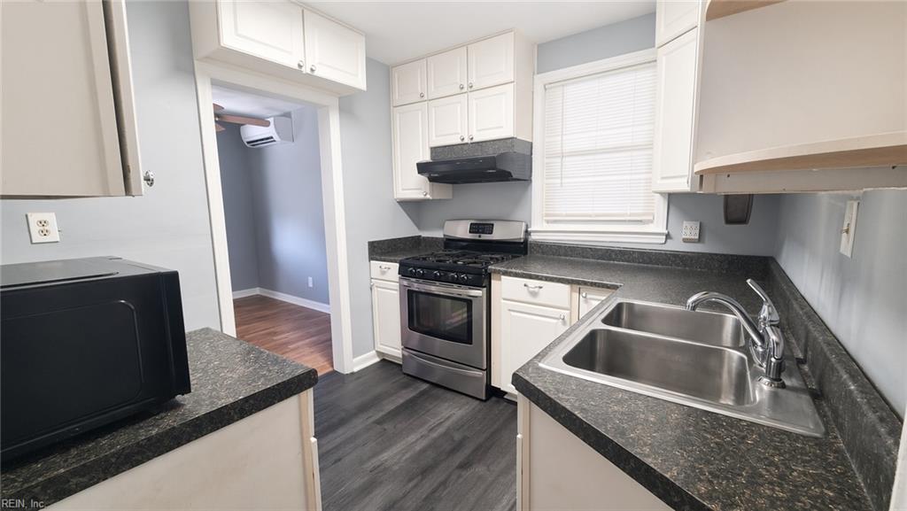 Photo of 2202 Willow Wood Drive, Norfolk, VA 23509 (MLS # 10658149)