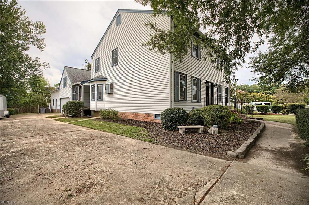 28 Sarfan DR