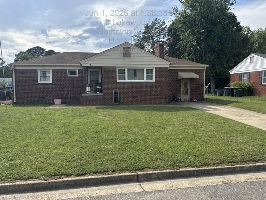 Photo of 8 Lakewood Drive, Hampton, VA 23666 (MLS # 10642351)