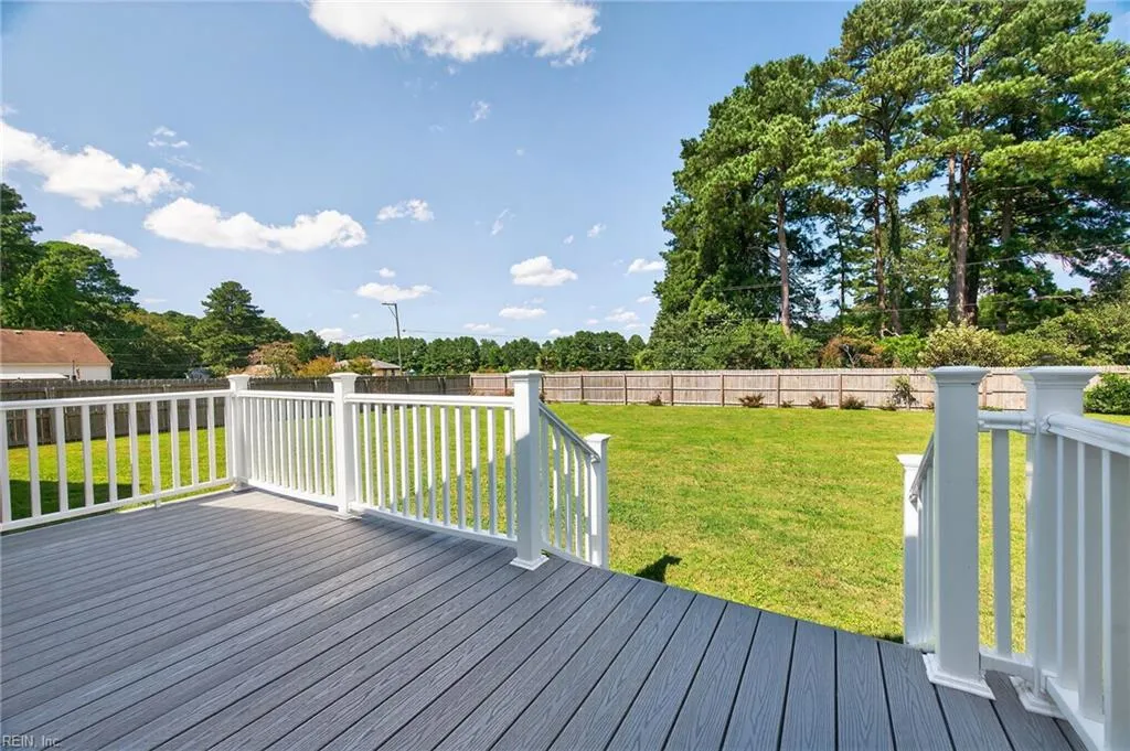 Chesapeake, Virginia 23322, United States, 4 Bedrooms Bedrooms, ,3 BathroomsBathrooms,Residential,Active,204999