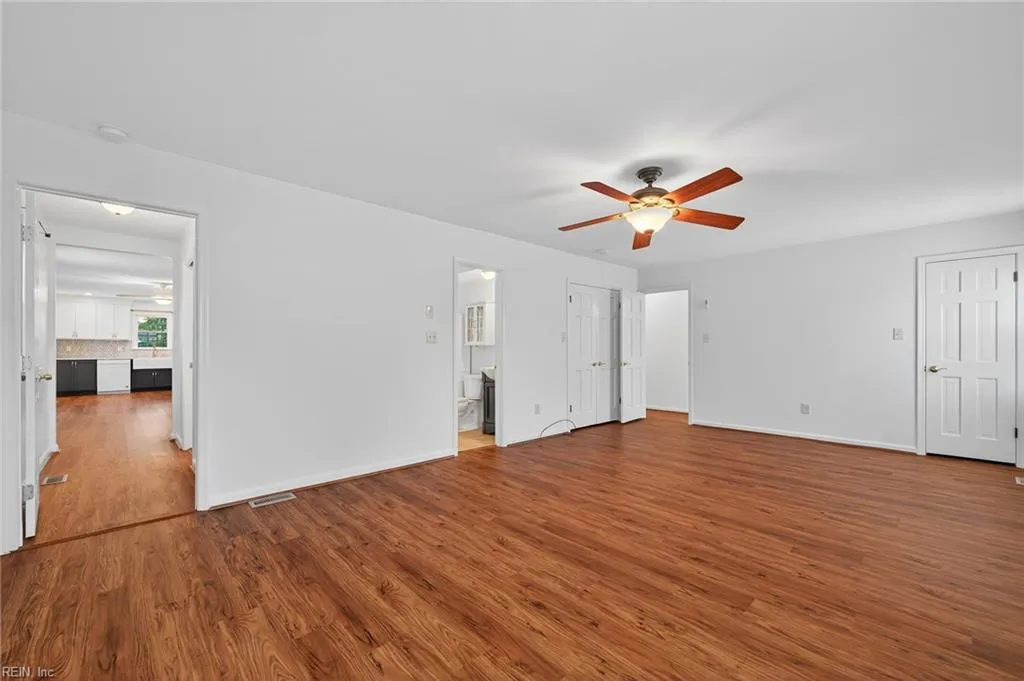 Chesapeake, Virginia 23322, United States, 4 Bedrooms Bedrooms, ,3 BathroomsBathrooms,Residential,Active,204999