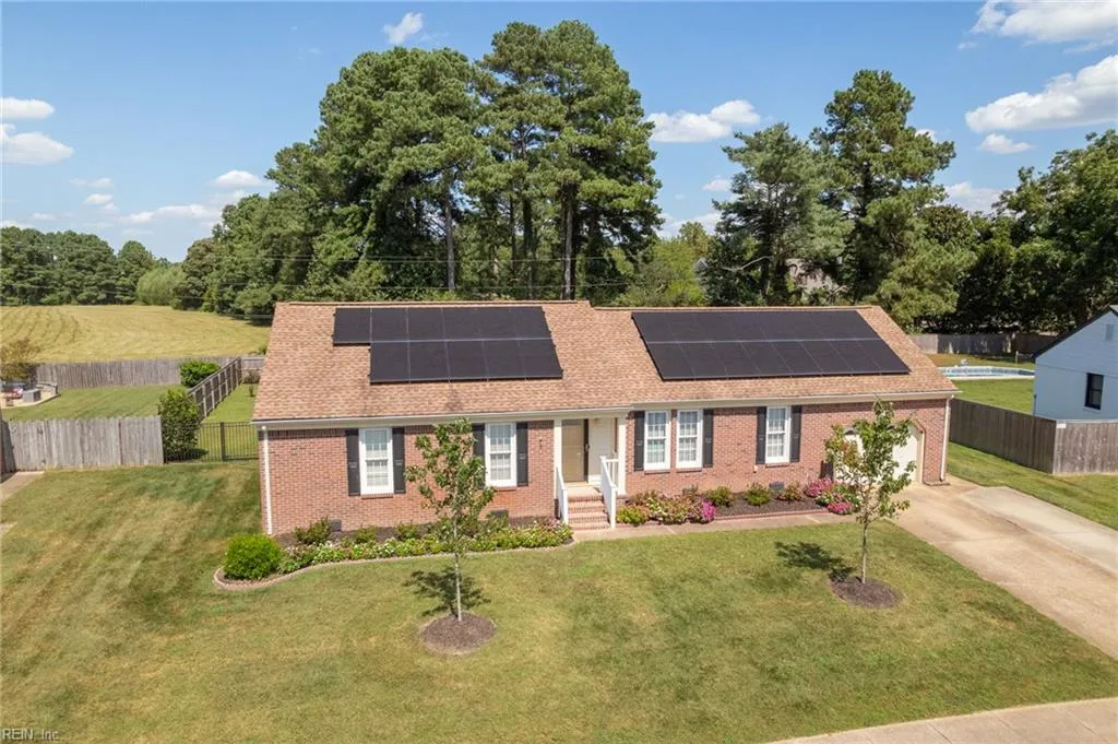 Chesapeake, Virginia 23322, United States, 4 Bedrooms Bedrooms, ,3 BathroomsBathrooms,Residential,Active,204999