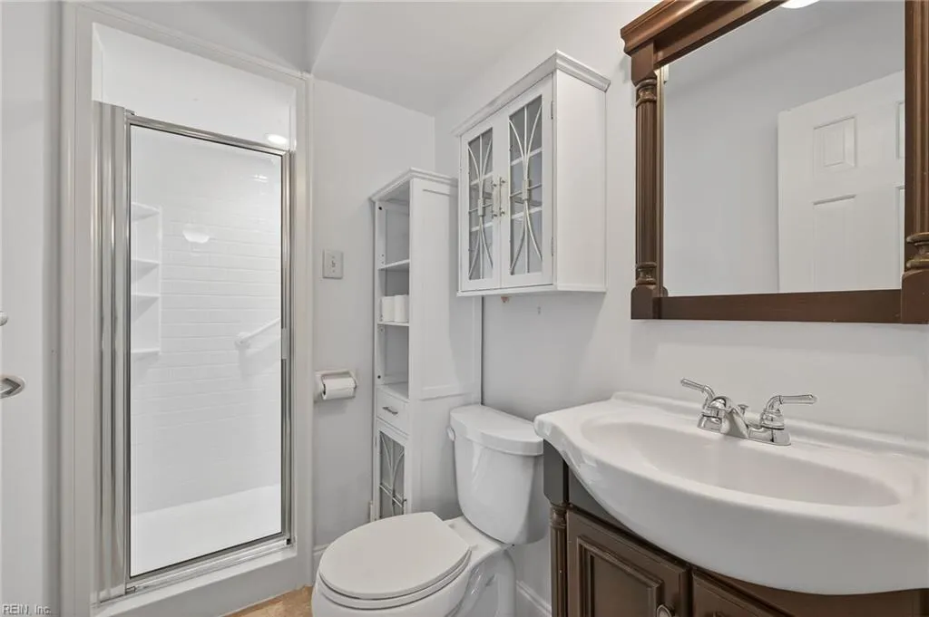 Chesapeake, Virginia 23322, United States, 4 Bedrooms Bedrooms, ,3 BathroomsBathrooms,Residential,Active,204999