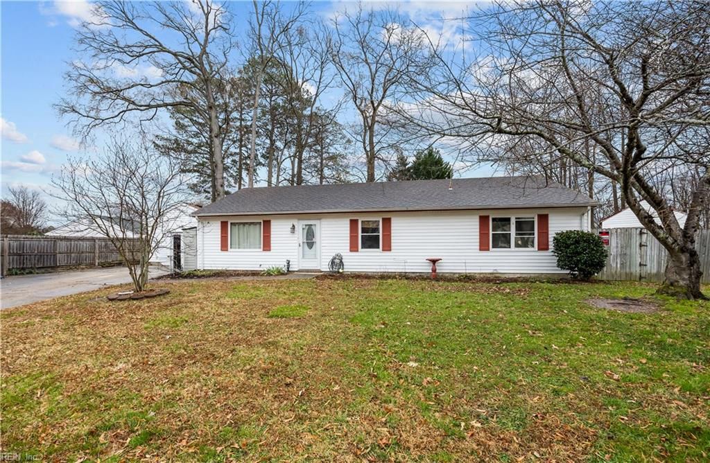 Photo of 1205 Bramblewood Court, Chesapeake, VA 23323 (MLS # 10614293)