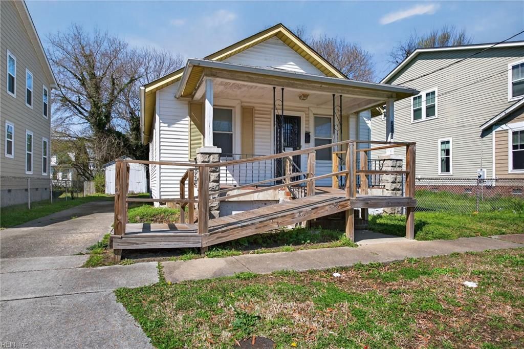 Photo of 3125 Dunkirk Avenue, Norfolk, VA 23509 (MLS # 10627162)