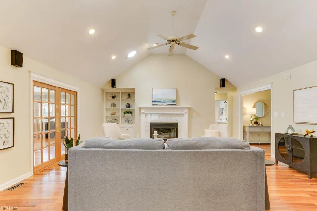 Virginia Beach, Virginia 23456, United States, 4 Bedrooms Bedrooms, ,3 BathroomsBathrooms,Residential,Active,97821