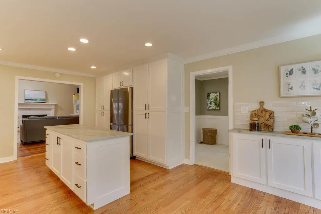 Virginia Beach, Virginia 23456, United States, 4 Bedrooms Bedrooms, ,3 BathroomsBathrooms,Residential,Active,97821