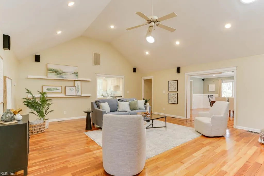 Virginia Beach, Virginia 23456, United States, 4 Bedrooms Bedrooms, ,3 BathroomsBathrooms,Residential,Active,97821