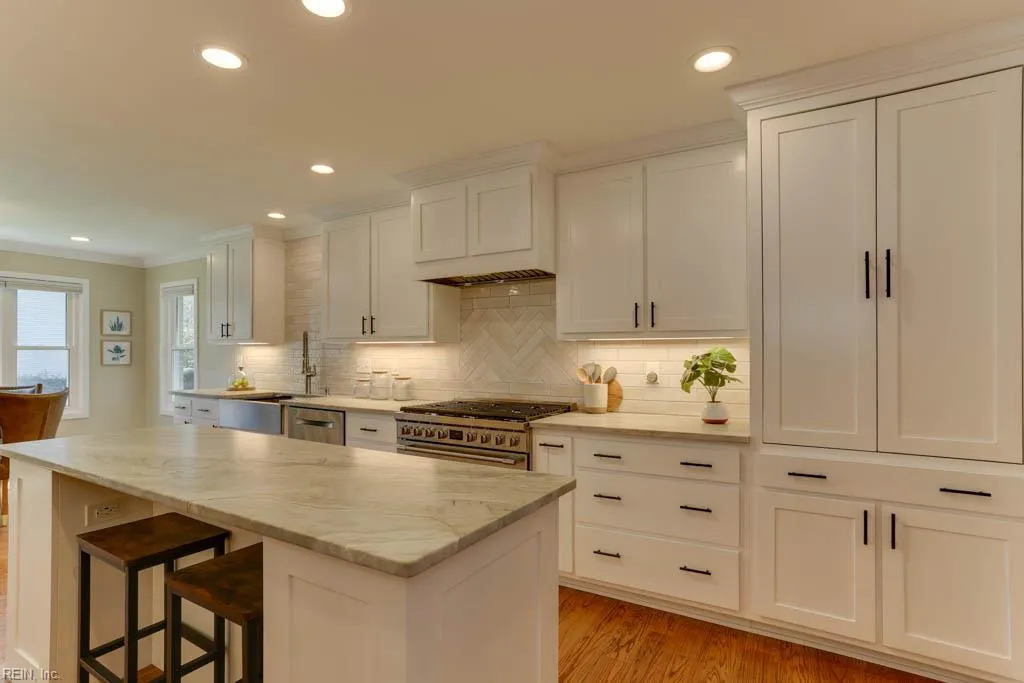 Virginia Beach, Virginia 23456, United States, 4 Bedrooms Bedrooms, ,3 BathroomsBathrooms,Residential,Active,97821