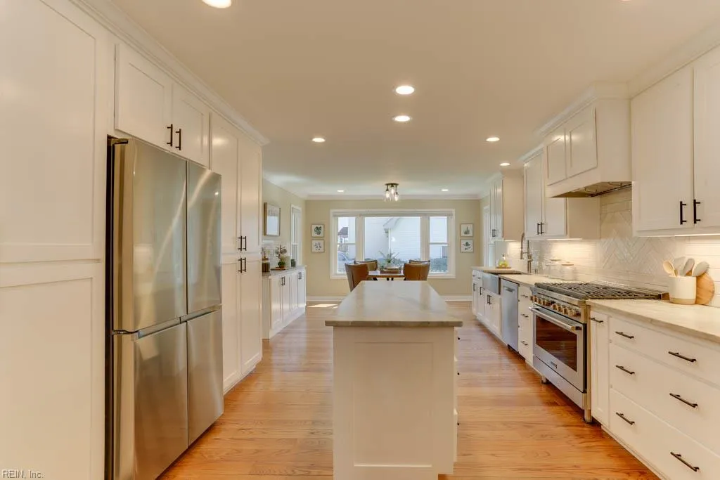 Virginia Beach, Virginia 23456, United States, 4 Bedrooms Bedrooms, ,3 BathroomsBathrooms,Residential,Active,97821