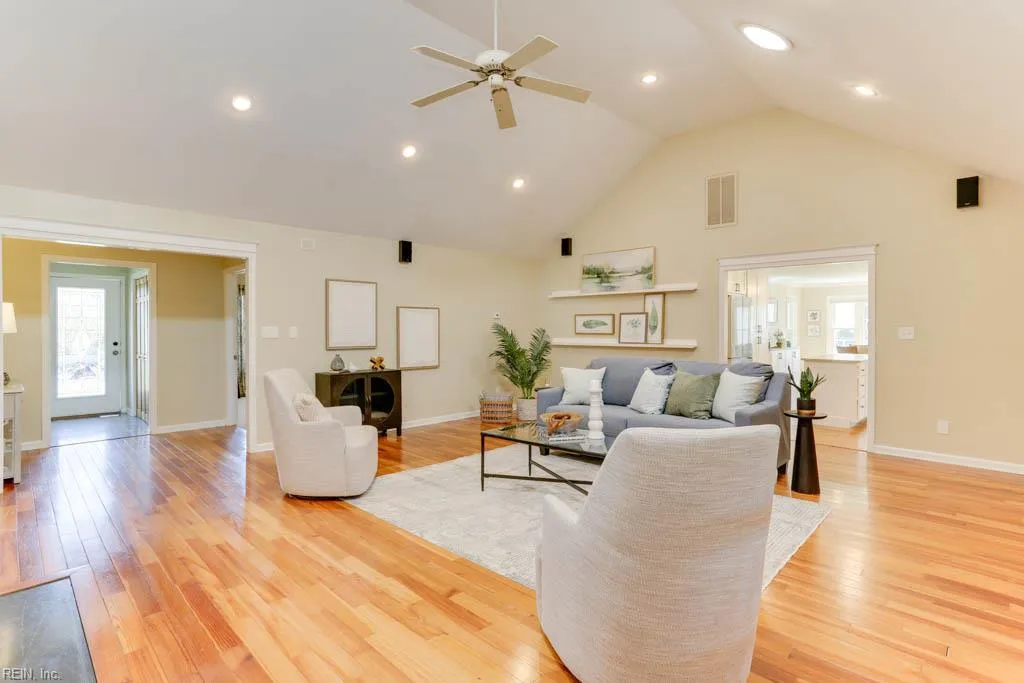 Virginia Beach, Virginia 23456, United States, 4 Bedrooms Bedrooms, ,3 BathroomsBathrooms,Residential,Active,97821