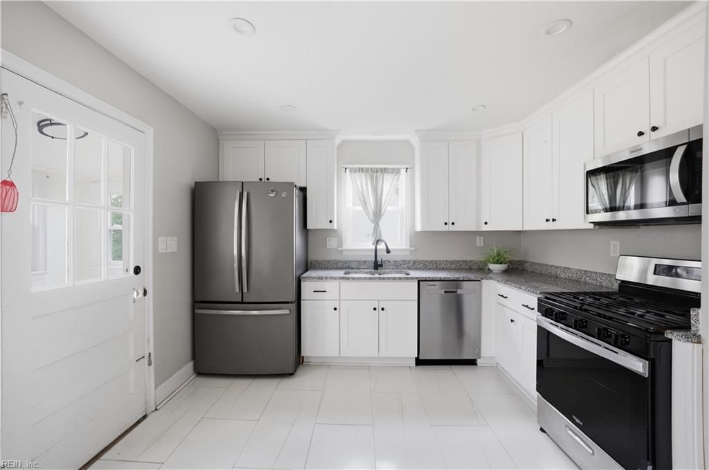 Photo of 4873 Robin Hood Road, Norfolk, VA 23513 (MLS # 10631402)